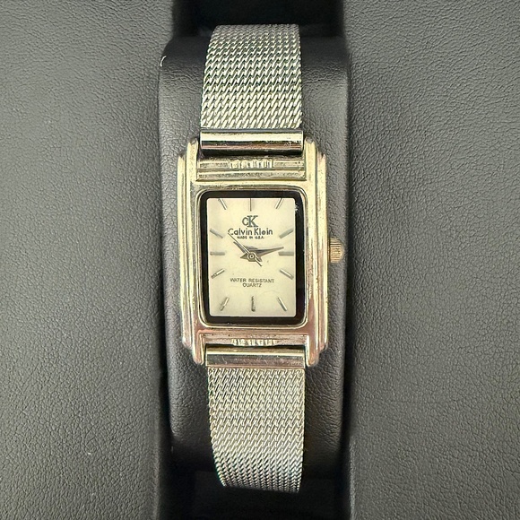Calvin Klein quartz watch made in the USA - Picture 1 of 9